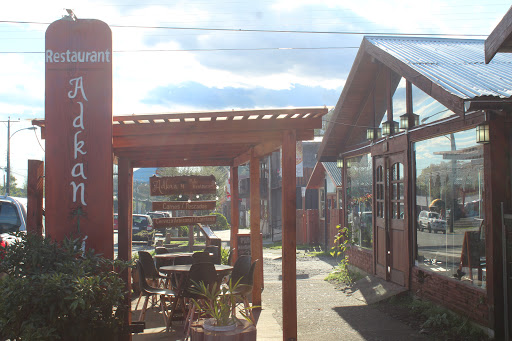 banco Adkantú, Restaurant Coñaripe